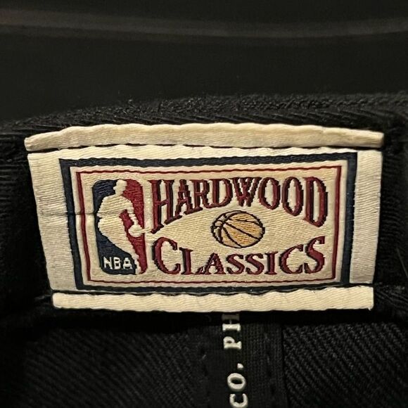 ‘13 MITCHELL & NESS Miami Heat Classic Logo Adjustable SnapBack Hat / One Size - Picture 5 of 5